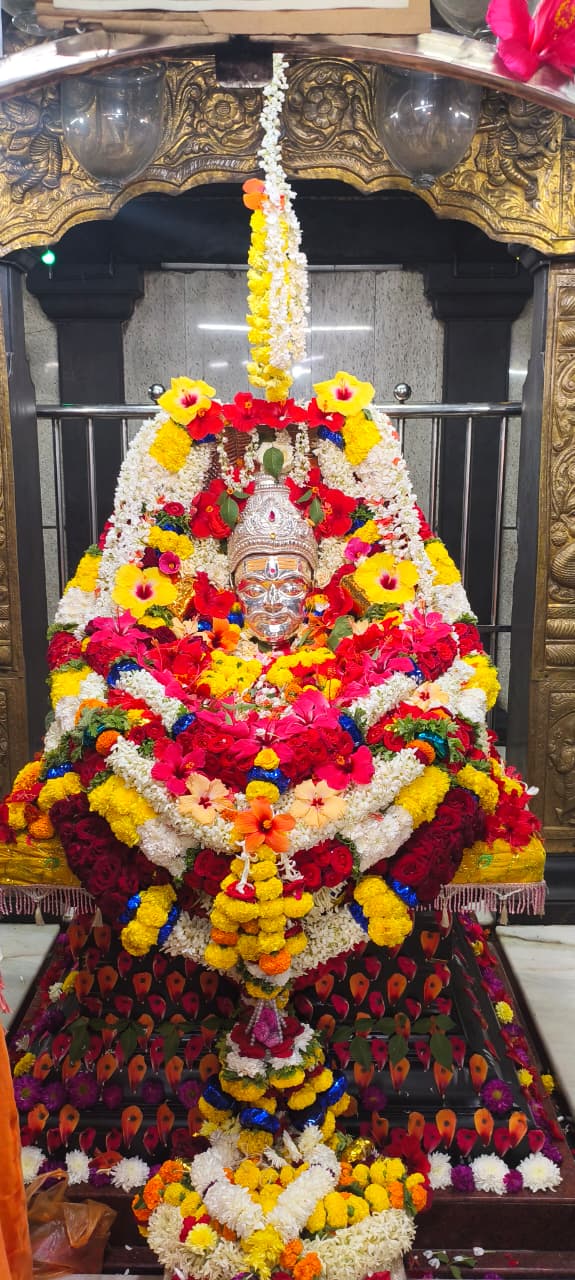 ಮಡಿವಾಳೇಶ್ವರ ದೇವರ ಮೂರ್ತಿ