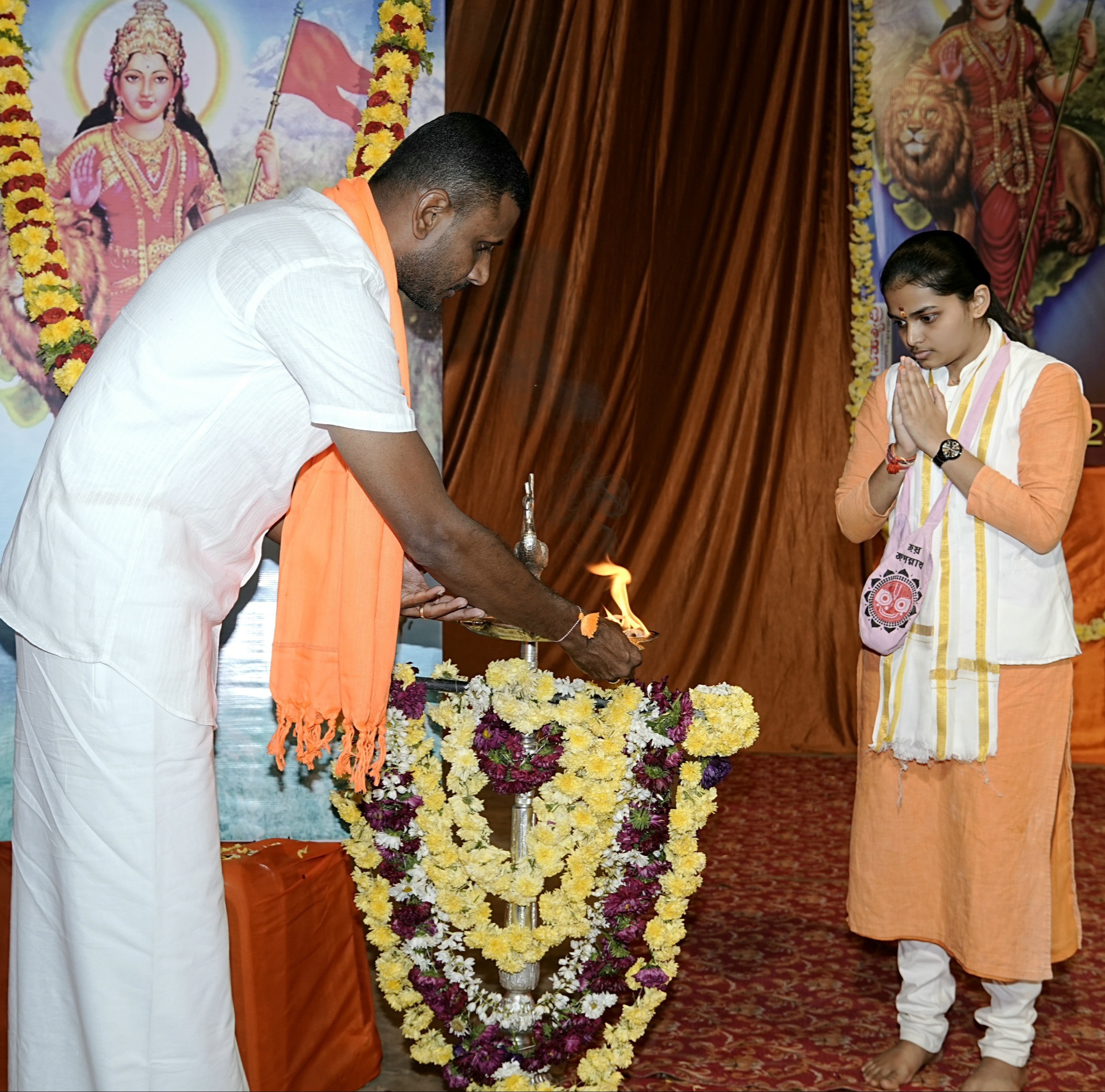 ರಿಪ್ಪನ್‌ಪೇಟೆಯಲ್ಲಿ ಸೋಮವಾರ ಹಿಂದೂ ಸಮಾವೇಶವನ್ನು ಹೊಸನಗರ ತಾಲೂಕು ಹಿಂದೂ ಸಂಗಮ ಅಧ್ಯಕ್ಷ ವಿನಯ್ ಶೆಟ್ಟಿ ಉದ್ಘಾಟಿಸಿದರು