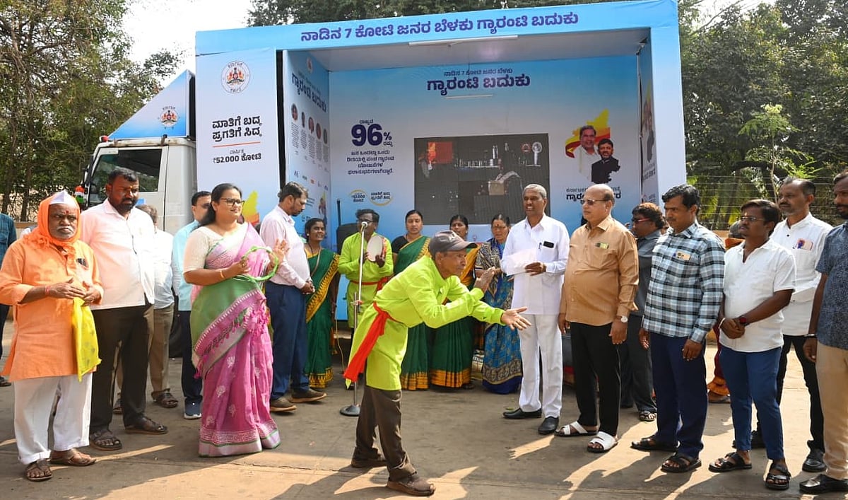 ‘ಗ್ಯಾರಂಟಿ’ಯಿಂದ ಸಾಮಾನ್ಯರ ಬದುಕು ಬದಲು:  ಅಮೃತರಾವ್ ಚಿಮಕೋಡೆ