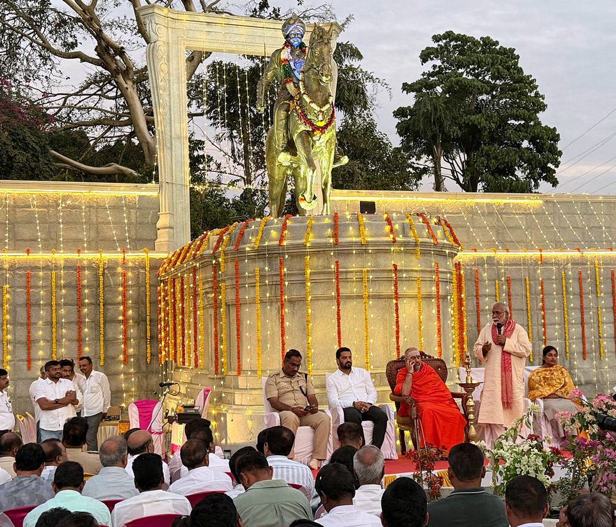 ಪ್ರವಾಸಿಗರ ಸೆಳೆವ ಪ್ರತಿಮೆ: ಹಾಸನ ಶಾಖಾ ಮಠದ ಶಂಭುನಾಥ ಸ್ವಾಮಿ