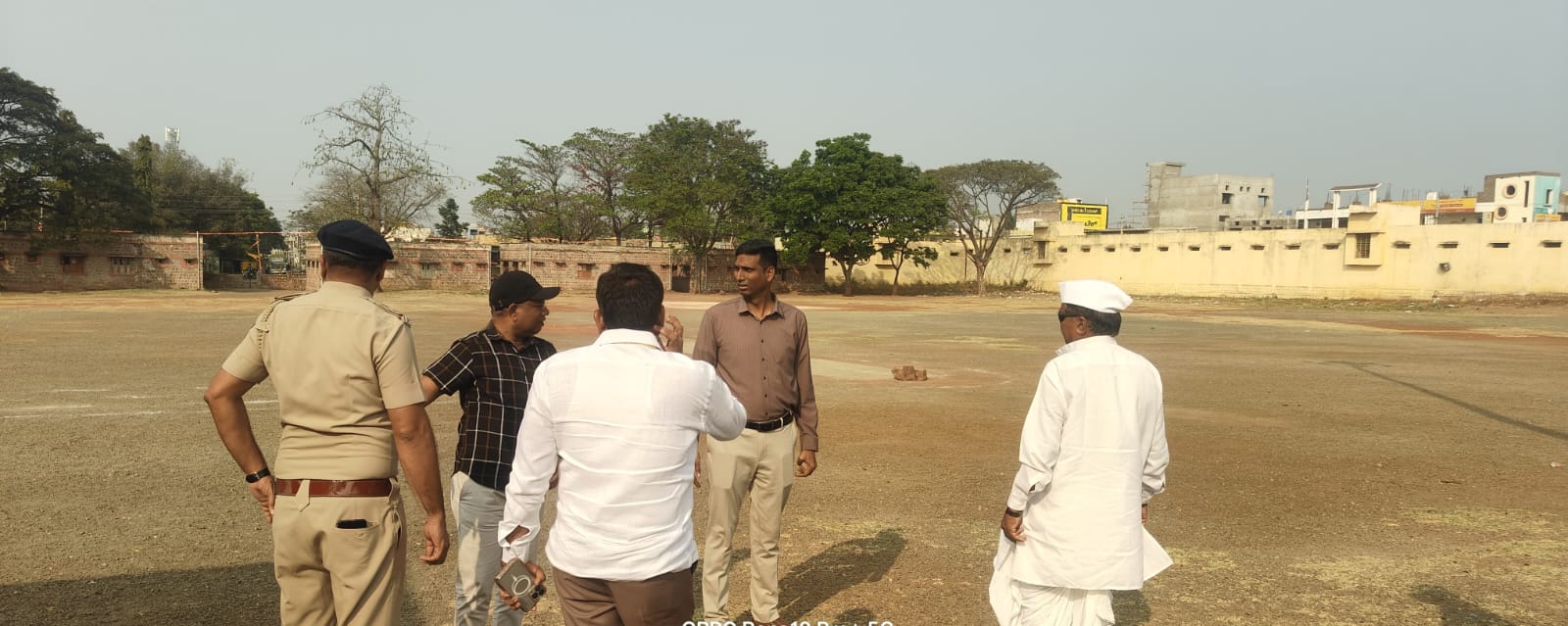 ಜಿಲ್ಲೆಯ ಕೊಲ್ಹಾರ ತಾಲ್ಲೂಕಿನ ವಿವಿಧ ಕಚೇರಿಗಳಿಗೆ ಜಿಲ್ಲಾಧಿಕಾರಿ ಡಾ.ಆನಂದ ಕೆ. ಅವರು ಬುಧವಾರ ಭೇಟಿ ನೀಡಿ ತಾಲ್ಲೂಕಾ ಆಡಳಿತದ ಕಾರ್ಯವೈಖರಿ ಕಾರ್ಯನಿರ್ವಹಣೆ ಕುರಿತು ಪರಿಶೀಲನೆ ನಡೆಸಿದರು. Yu