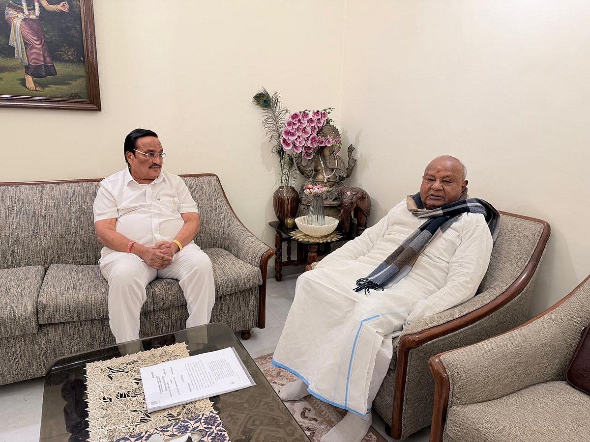 ನೀರಾವರಿ ಯೋಜನೆಗಳಿಗೆ ಅನುಮೋದನೆ ಕೊಡಿ: ಗದ್ಗದಿತರಾದ ದೇವೇಗೌಡ