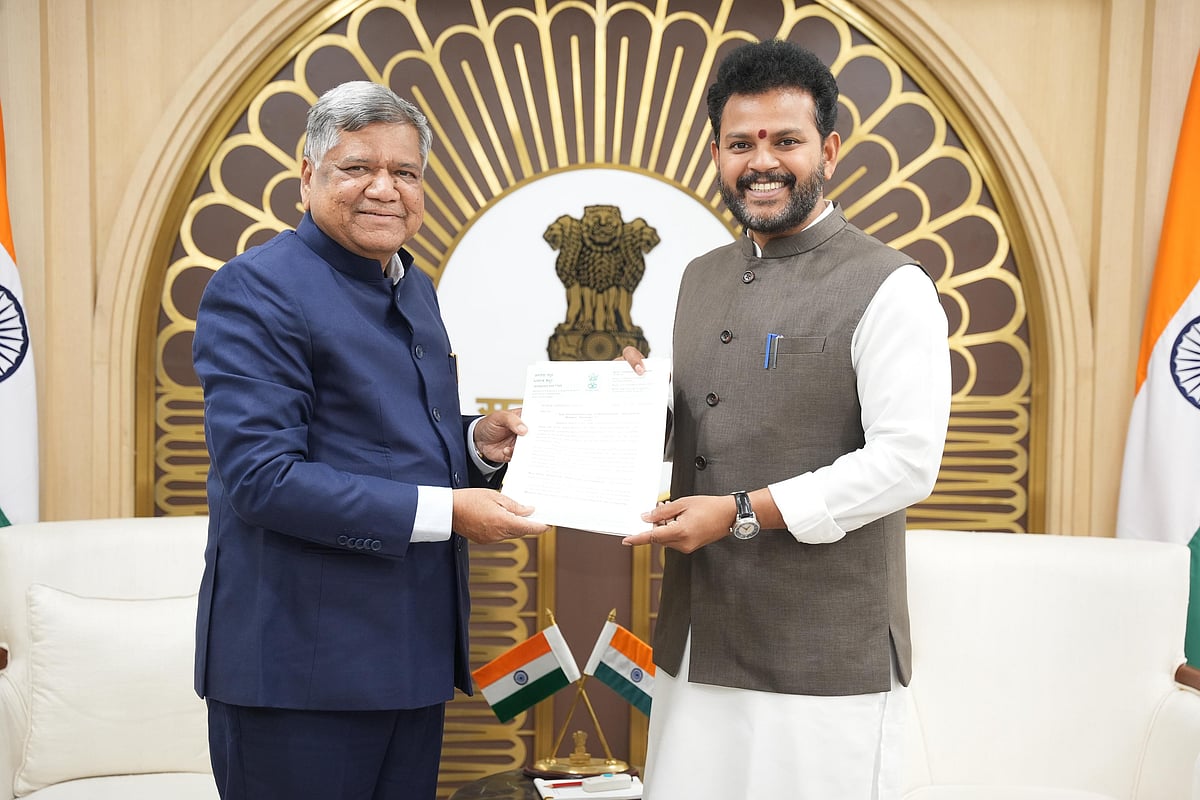 ವಿವಿಧ ಮಹಾನಗರಕ್ಕೆ ವಿಮಾನಸೇವೆ ಒದಗಿಸಿ:ವಿಮಾನಯಾನ ಸಚಿವರಿಗೆ ಸಂಸದ ಶೆಟ್ಟರ್‌ ಮನವಿ