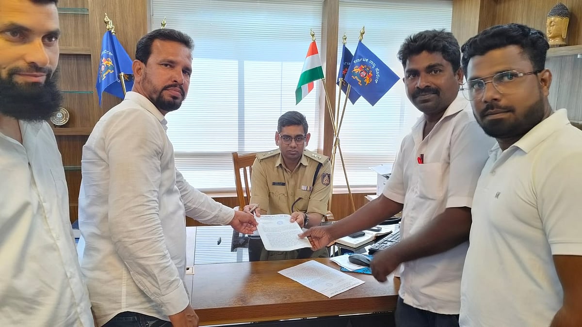 ಕಾರವಾರ | ನಿಯಮ ಮೀರುವ ಆಟೊ, ವಾಹನಕ್ಕೆ ಕಡಿವಾಣ ಹಾಕಿ