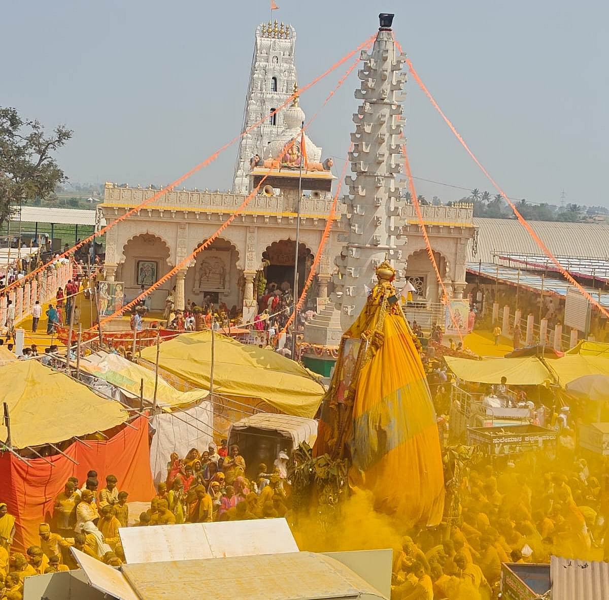 ಮೂಡಲಗಿ: ಮಹಾಲಕ್ಷ್ಮೀ ಪಲ್ಲಕ್ಕಿ, ಬಸವೇಶ್ವರ ರಥೋ‌ತ್ಸವ ಸಂಭ್ರಮ 