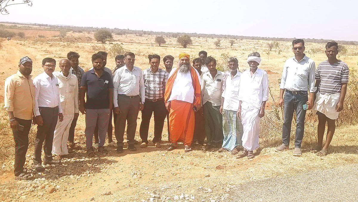 ನಾಯಕನಹಟ್ಟಿ | ಅನಧಿಕೃತ ಸಾಗುವಳಿ; ಮೇಲಾಧಿಕಾರಿಗಳಿಗೆ ವರದಿ
