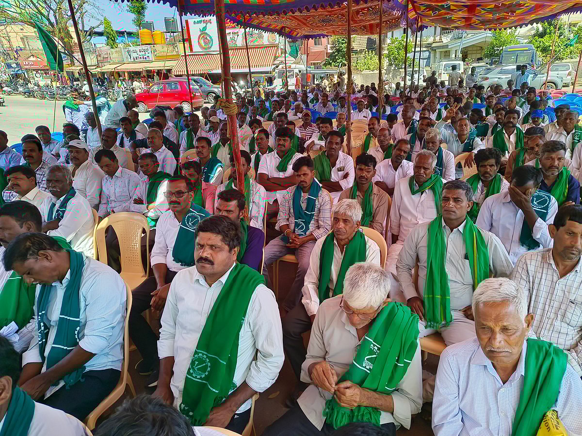 ಚಿಕ್ಕಮಗಳೂರು | ಬಗರ್ ಹುಕುಂ ಅರ್ಜಿ ಶೀಘ್ರ ಇತ್ಯರ್ಥಕ್ಕೆ ಆಗ್ರಹ