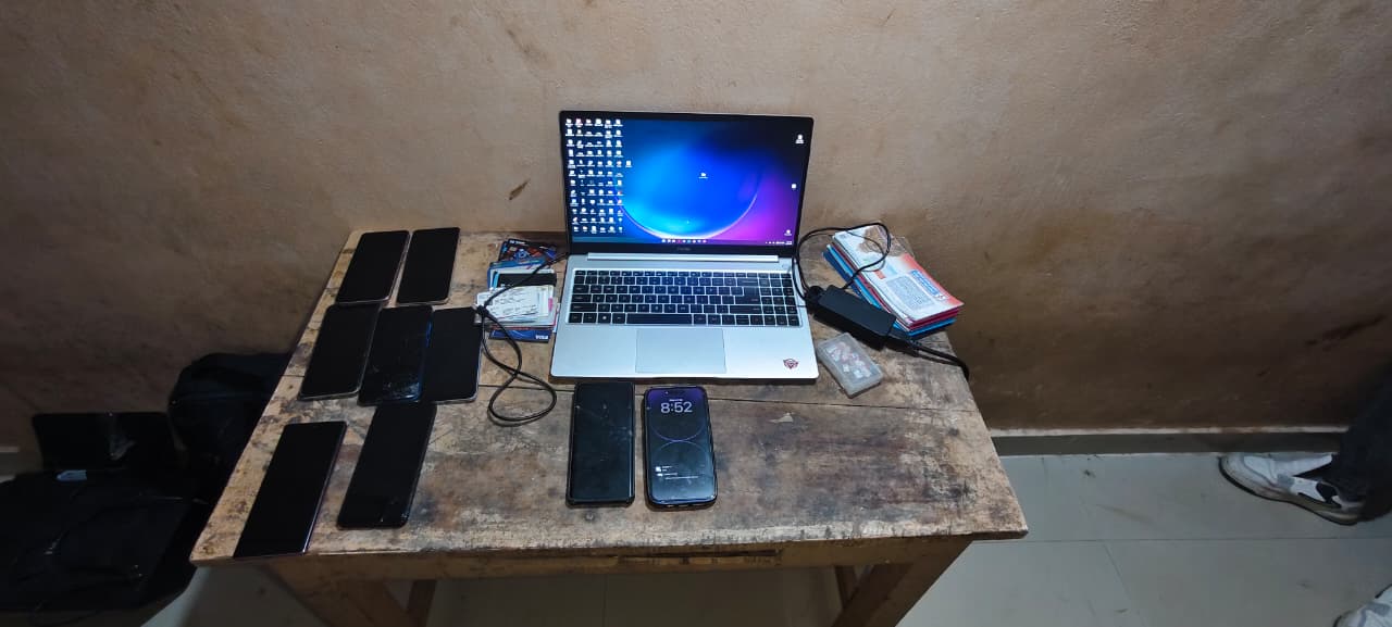 ಆರೋಪಿಗಳ ಬಳಿ ವಶಪಡಿಸಿಕೊಂಡಿರುವ ವಸ್ತುಗಳು