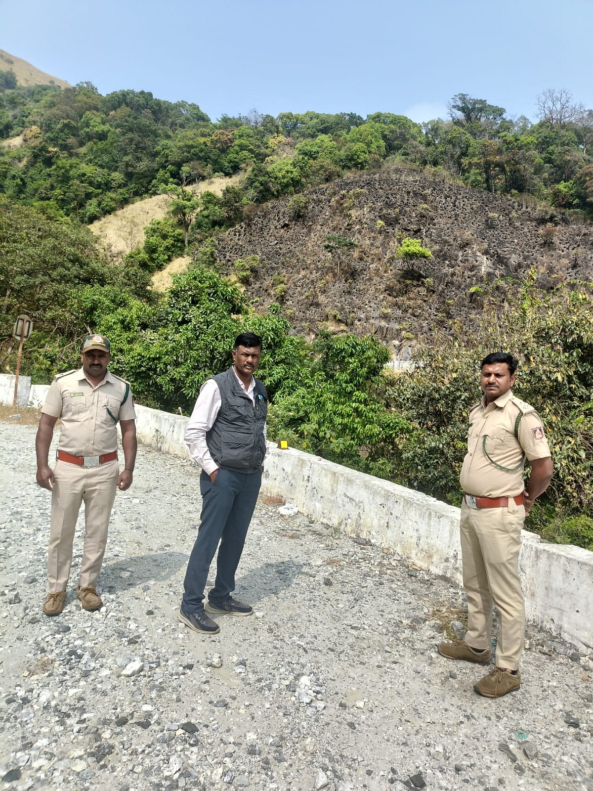 ಮೂಡಿಗೆರೆ | ಚಾರ್ಮಾಡಿ ಘಾಟಿ: ಕಾಳ್ಗಿಚ್ಚು ಸಂಪೂರ್ಣ ನಿಯಂತ್ರಣ