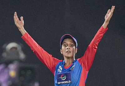 ಡೆಲ್ಲಿ ಕ್ಯಾಪಿಟಲ್ಸ್ ತಂಡವು ಸತತ ನಾಲ್ಕನೇ ಸಲವೂ ಪ್ರಶಸ್ತಿ ಸುತ್ತಿನಲ್ಲಿ ನಿರಾಸೆ ಅನುಭವಿಸಿತು