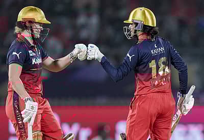 ಆರ್‌ಸಿಬಿ ಗೆಲುವಿನ ಜೋಡಿ ಜಾರ್ಜಿಯಾ ವೋಲ್ ಹಾಗೂ ಸ್ಮೃತಿ ಮಂದಾನ