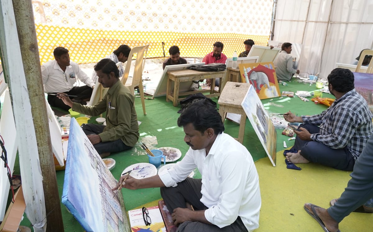 ರಾಯಚೂರು: ಚಿತ್ರಕಲಾ ಶಿಬಿರದಲ್ಲಿ ಆಕರ್ಷಕ ಕಲಾಕೃತಿಗಳ ಪ್ರದರ್ಶನ