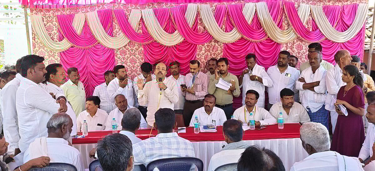 ಕೇಂದ್ರದಿಂದ ನರೇಗಾ ಮುಗಿಸುವ ಹುನ್ನಾರ: ಯತೀಂದ್ರ ಸಿದ್ದರಾಮಯ್ಯ