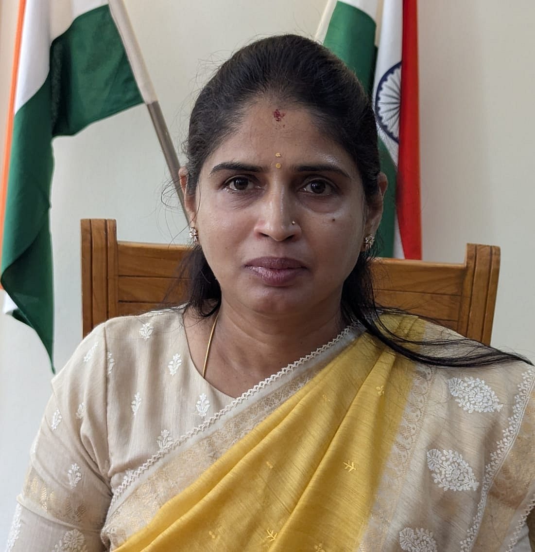 ಚಾಮರಾಜನಗರ | ಜಾನುವಾರು ಸಾವಿಗೆ ಯೂರಿಯಾ ಕಾರಣ: ಜಿಲ್ಲಾಧಿಕಾರಿ ಶ್ರೀರೂಪಾ