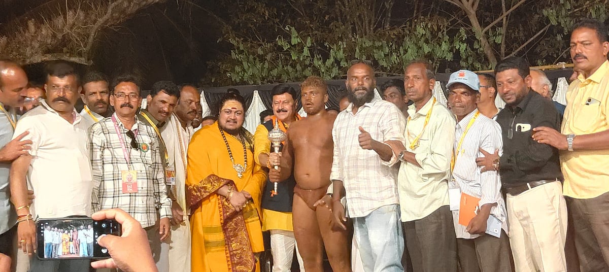 ಸಾಗರ| ರೋಚಕ ಕ್ಷಣಗಳಿಗೆ ಸಾಕ್ಷಿಯಾದ ಸಾಗರದ ಕುಸ್ತಿ ಅಖಾಡ; ಗೆದ್ದು ಬೀಗಿದ ರೋಷನ್