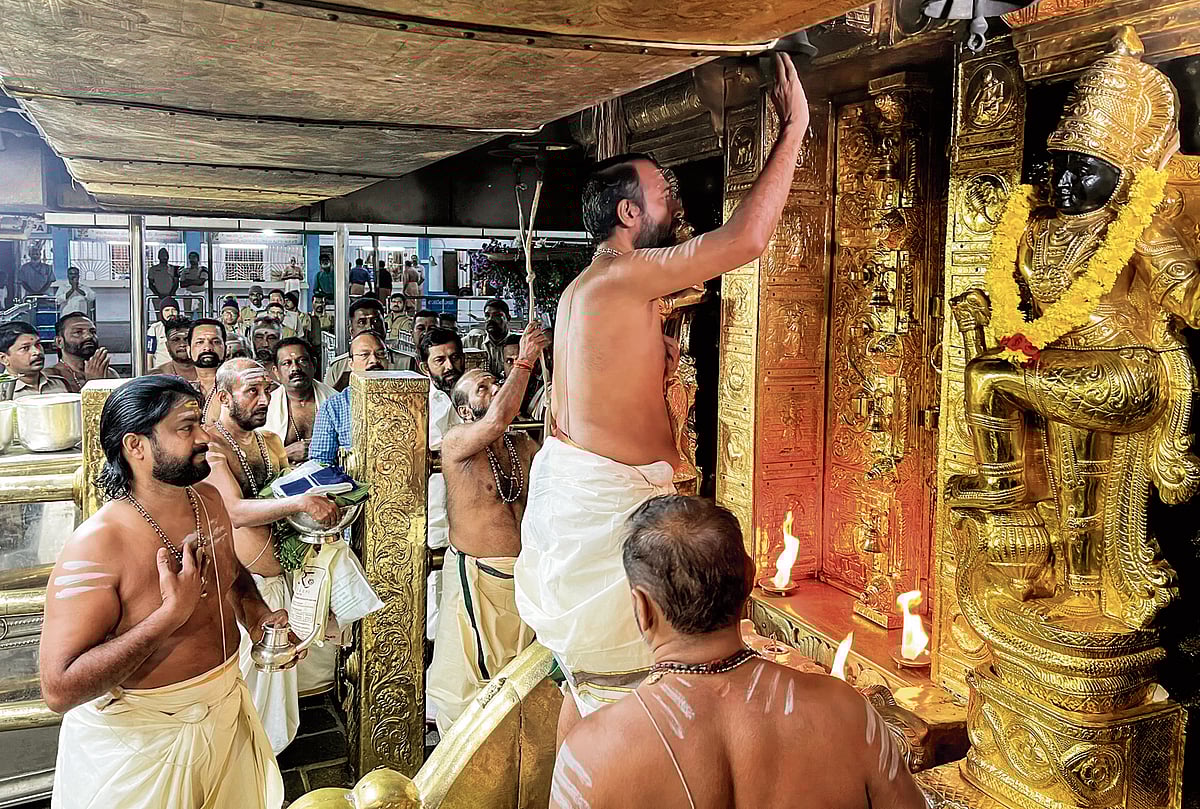 ಶಬರಿಮಲೆ ಚಿನ್ನ ಕಳವು ಪ್ರಕರಣ: ಅಡೂರು ಪ್ರಕಾಶ್‌ ವಿಚಾರಣೆ