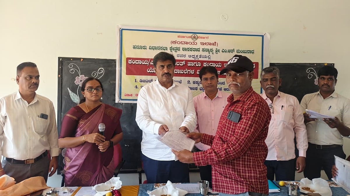 ಹನೂರು | ಫಲಾನುಭವಿಗಳಿಗೆ ಡಿಜಿಟಲ್ ದಾಖಲೆ: ಶಾಸಕ ಮಂಜುನಾಥ್