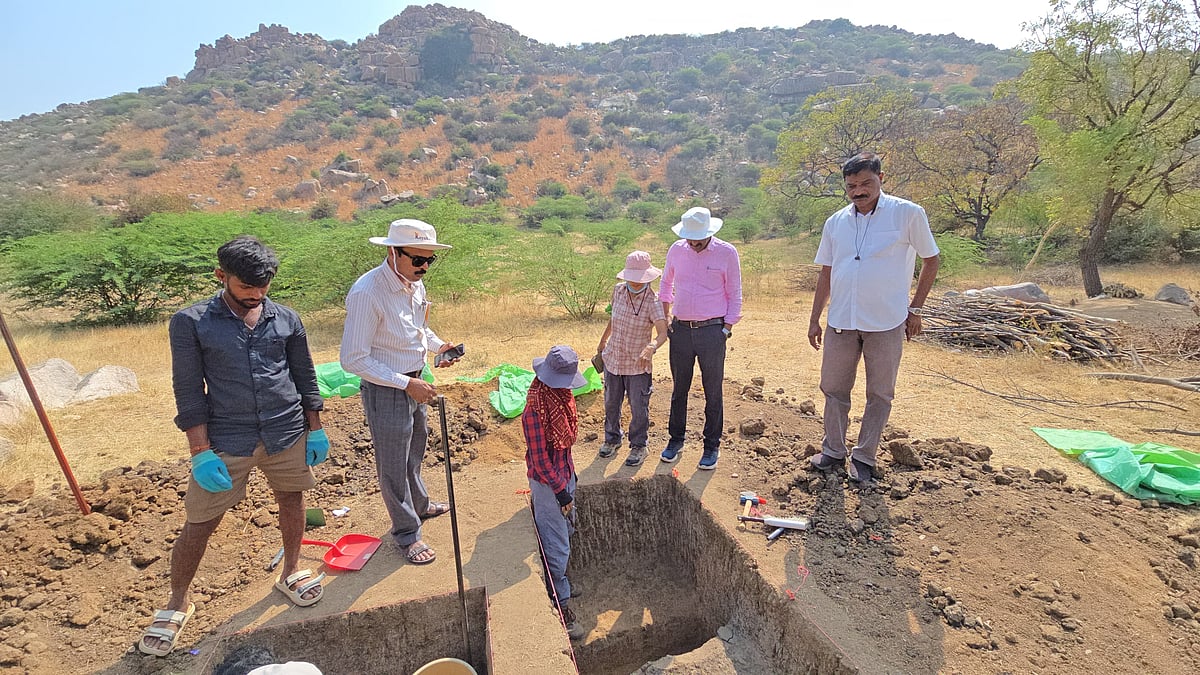ತೆಕ್ಕಲಕೋಟೆ | ಕುತೂಹಲ ಮೂಡಿಸಿದ ಶಿಲಾಯುಗದ ಅವಶೇಷಗಳು