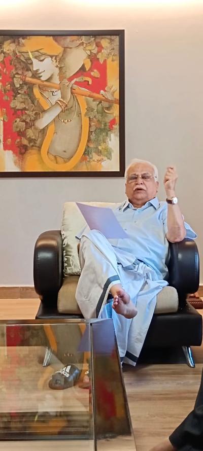 ಹಳಿಯಾಳದಲ್ಲಿ ಶಾಸಕ ಆರ್.ವಿ.ದೇಶಪಾಂಡೆ ಪತ್ರಿಕಾ ಗೋಷ್ಟಿಯಲ್ಲಿ ಮಾತನಾಡಿದರು.