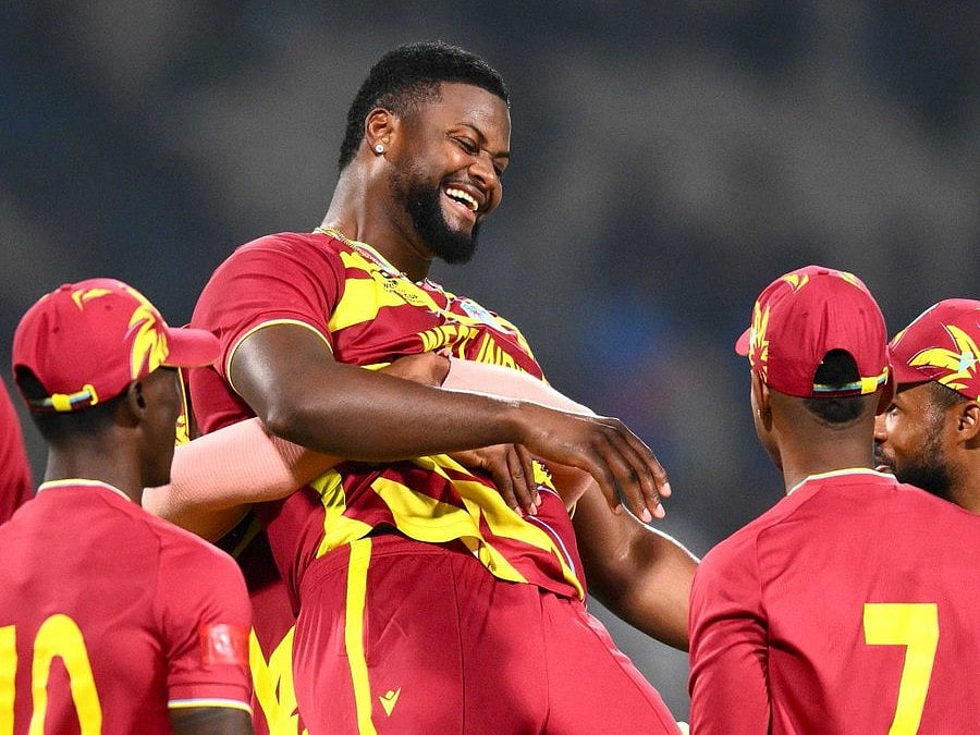 T20 WC 2026: ಮೊದಲ ಪಂದ್ಯದಲ್ಲೇ ಹ್ಯಾಟ್ರಿಕ್ ವಿಕೆಟ್ ಕಬಳಿಸಿದ RCB ಆಲ್‌ರೌಂಡರ್