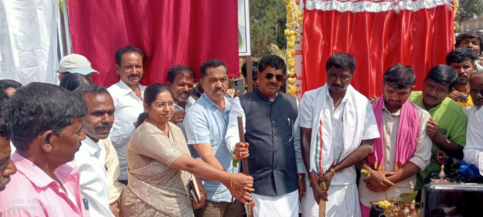  ಜಗಳೂರು ತಾಲ್ಲೂಕಿನ ತಮಲೇಹಳ್ಳಿ ಗ್ರಾಮದಲ್ಲಿ ವಿವಿದ ಅಭಿವೃದ್ಧಿ ಕಾಮಗಾರಿಗಳಿಗೆ ಶಾಸಕ ಬಿ. ದೇವೇಂದ್ರಪ್ಪ ಚಾಲನೆ ನೀಡಿದರು.