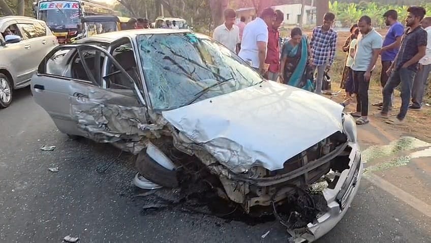 ತುಮಕೂರು | ಸರಣಿ ಅಪಘಾತ: ಇಬ್ಬರು ಸಾವು