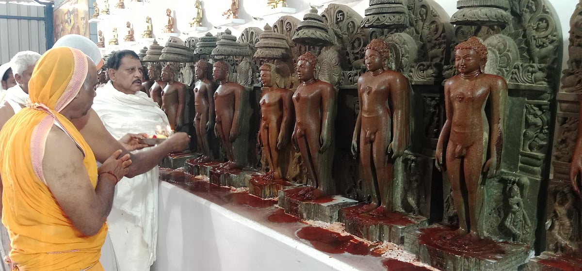 ಹಳೇಬೀಡು: ಜೈನರಗುತ್ತಿಯಲ್ಲಿ ಚಂದನದ ಕಂಪು