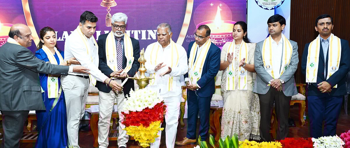 ತುಮಕೂರು| ಮಾನವೀಯತೆ, ಅನುಕಂಪ ಮರೆಯದಿರಿ: ಡಾ.ಸಲೀಮುಲ್ಲಾ ಖಾನ್‌