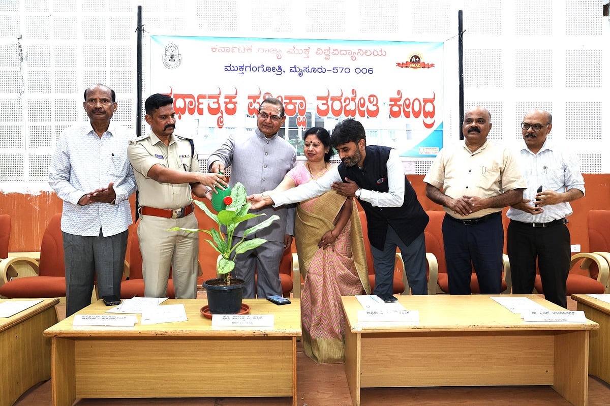 ಸ್ಪರ್ಧಾತ್ಮಕ ಪರೀಕ್ಷಾ ತರಬೇತಿ ಶಿಬಿರ; ಸಮಗ್ರ ಓದು, ಸಮಯ ಸದ್ಬಳಕೆಗೆ ಎಸ್‌ಪಿ ಸಲಹೆ
