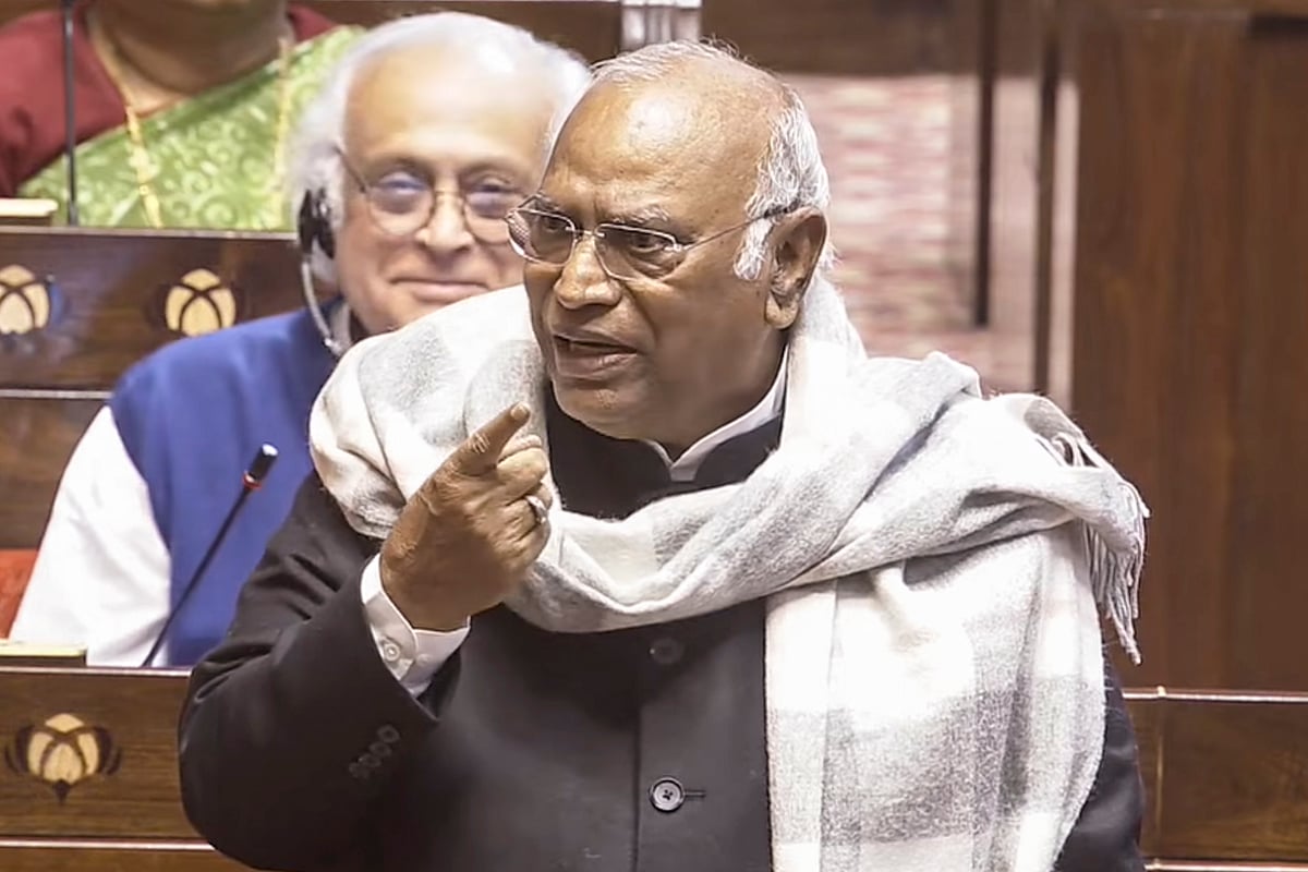 ರಾಜ್ಯಸಭೆ: ವಿಪಕ್ಷಗಳ ಪ್ರತಿಭಟನೆ, ಸಭಾತ್ಯಾಗ