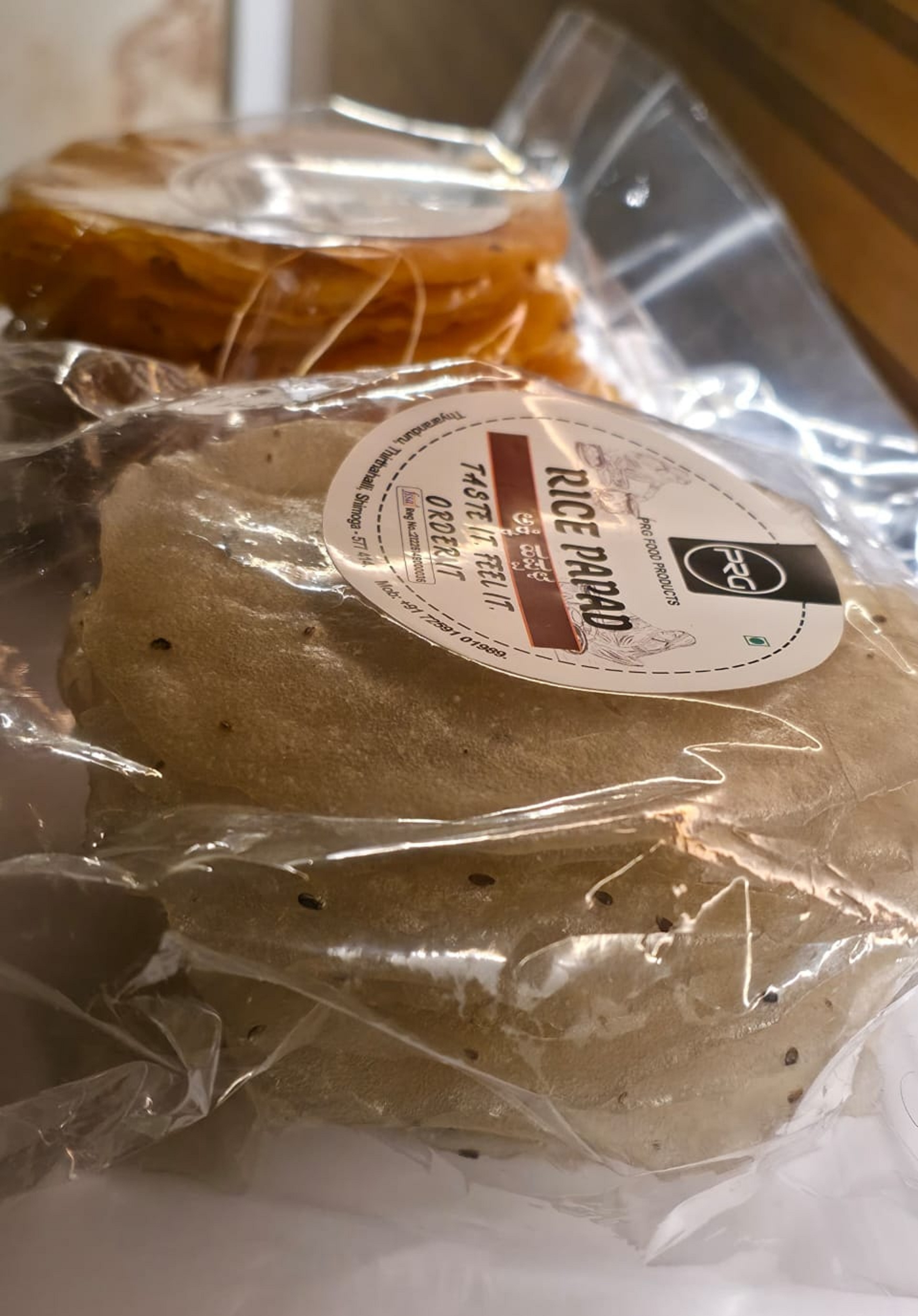 ಮಾರಾಟಕ್ಕೆ ತಯಾರಾದ ಹಪ್ಪಳಗಳು