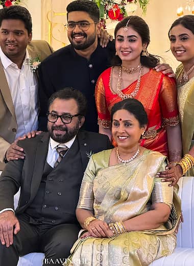 ತಮಿಳು ಚಿತ್ರರಂಗದ ಪೋಷಕ ನಟಿ ಶರಣ್ಯಾ ಪೊನ್ವಣ್ಣನ್ ಅವರು ಪುತ್ರಿ ಡಾ. ಚಾಂದಿನಿ ಅವರ ವಿವಾಹ ಸಂಭ್ರಮದಲ್ಲಿ ಇದ್ದಾರೆ.