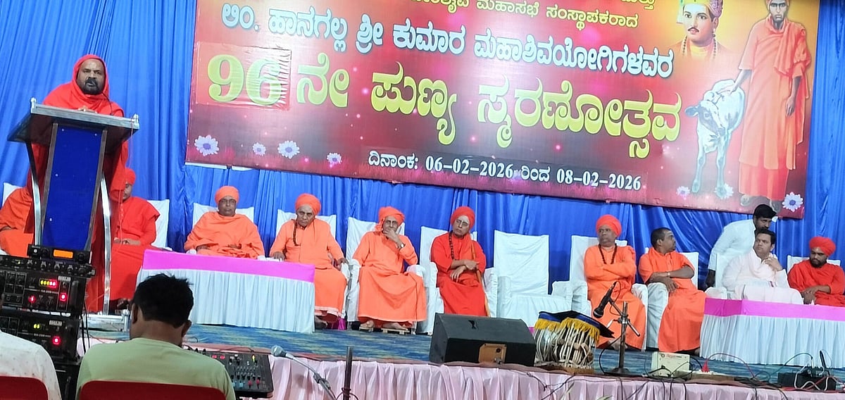 ಸ್ವಾಮೀಜಿಗಳಿಗೆ ನೆಮ್ಮದಿಯಿಂದ ಕೆಲಸ ಮಾಡಲು ಬೀಡಿ: ರುದ್ರಮುನಿ ಸ್ವಾಮೀಜಿ