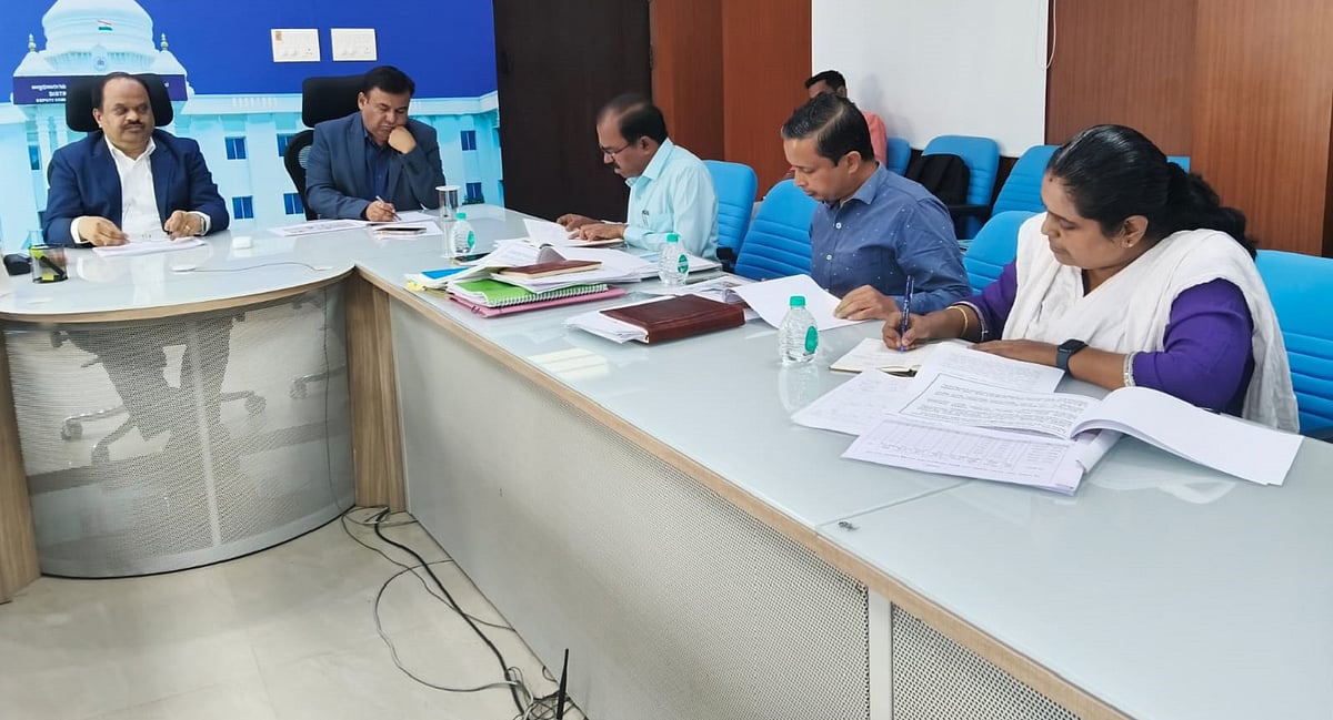 ಕೋಲಾರ: ಅಂತರ್ಜಲ ಬಳಕೆ, ಕೈಗಾರಿಕೆಗಳಿಗೆ ಕಡಿವಾಣ