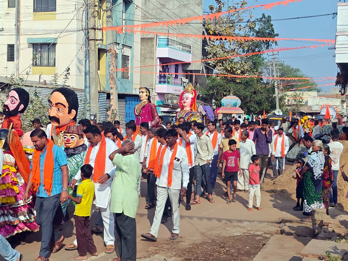 ರಾಮದುರ್ಗ| ಹಿಂದೂ ಸಮಾಜೋತ್ಸವದಿಂದ ಆಕರ್ಷಕ ಶೋಭಾಯಾತ್ರೆ