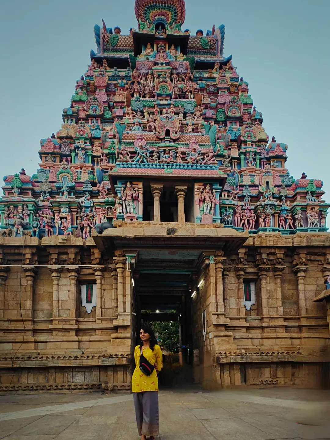 ರಂಗನಾಥಸ್ವಾಮಿ ದೇವಾಲಯಕ್ಕೆ ಭೇಟಿ ನೀಡಿದ ನಟಿ ಸಿಂಧು ಲೋಕನಾಥ್