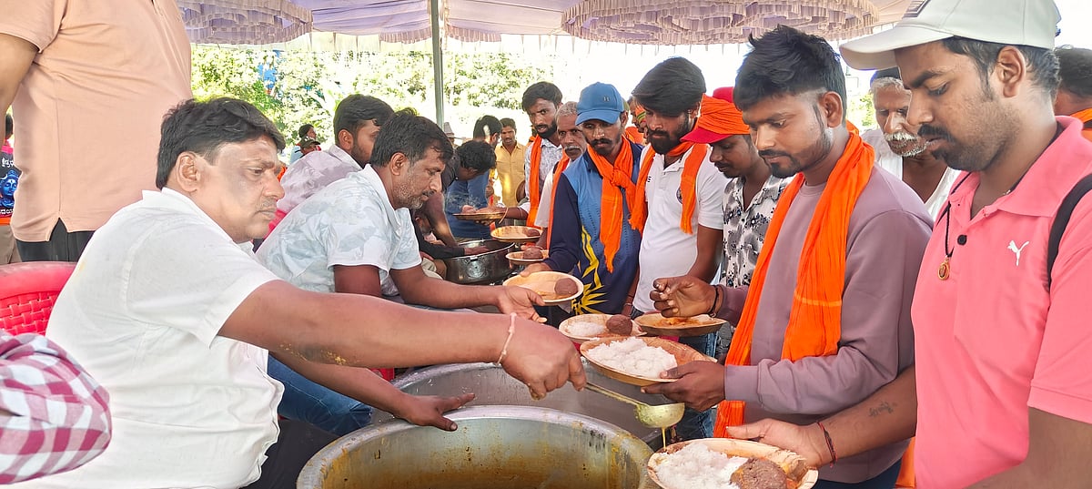ಧರ್ಮಸ್ಥಳದತ್ತ ಶಿವ ಭಕ್ತರ ದಂಡು
