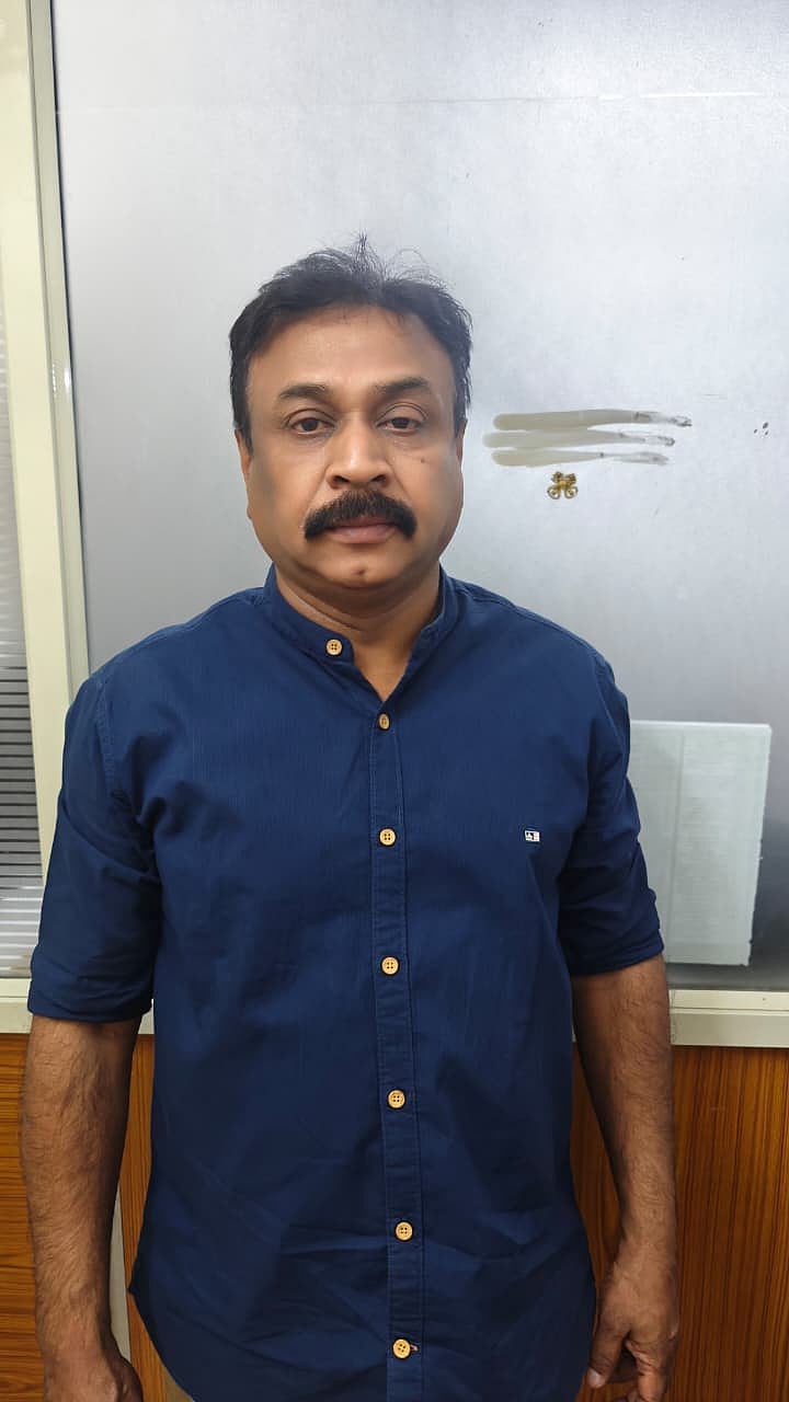 ಬಾನೆಟ್ ಮೇಲೆ ಹತ್ತಿದ್ದ ವ್ಯಕ್ತಿಯನ್ನು ಎಳೆದೊಯ್ದು ಕೊಲೆ ಯತ್ನ: ಕಾರು ಚಾಲಕ ಸೆರೆ 