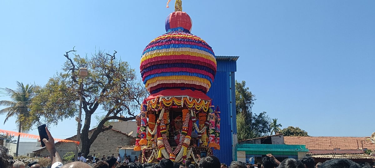 ಮಲೇಕುಂಬಳೂರು: ಆಂಜನೇಯಸ್ವಾಮಿ ಬ್ರಹ್ಮರಥೋತ್ಸವ