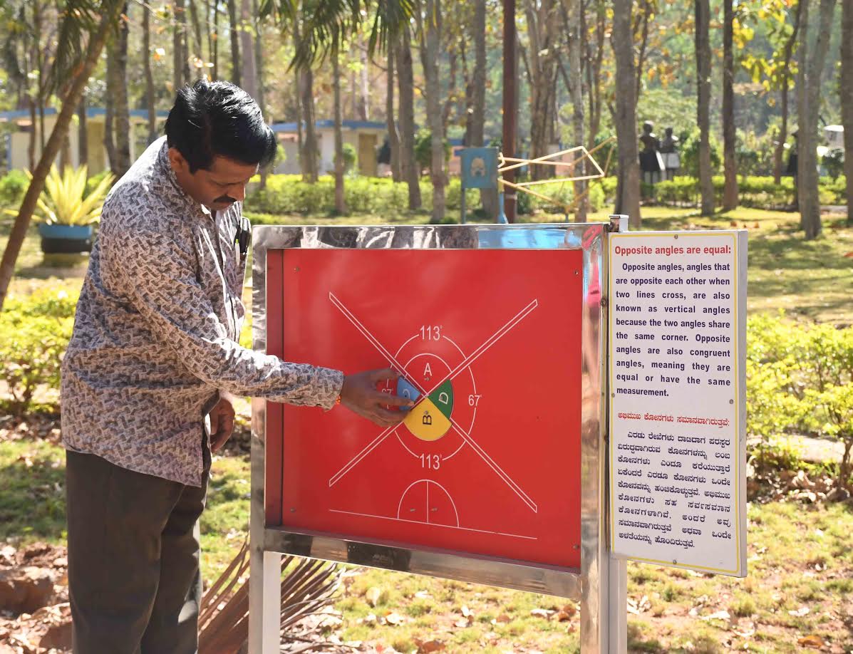 ಗಣಿತ ಉದ್ಯಾನದಲ್ಲಿನ ವಿವಿಧ ಮಾದರಿಗಳು