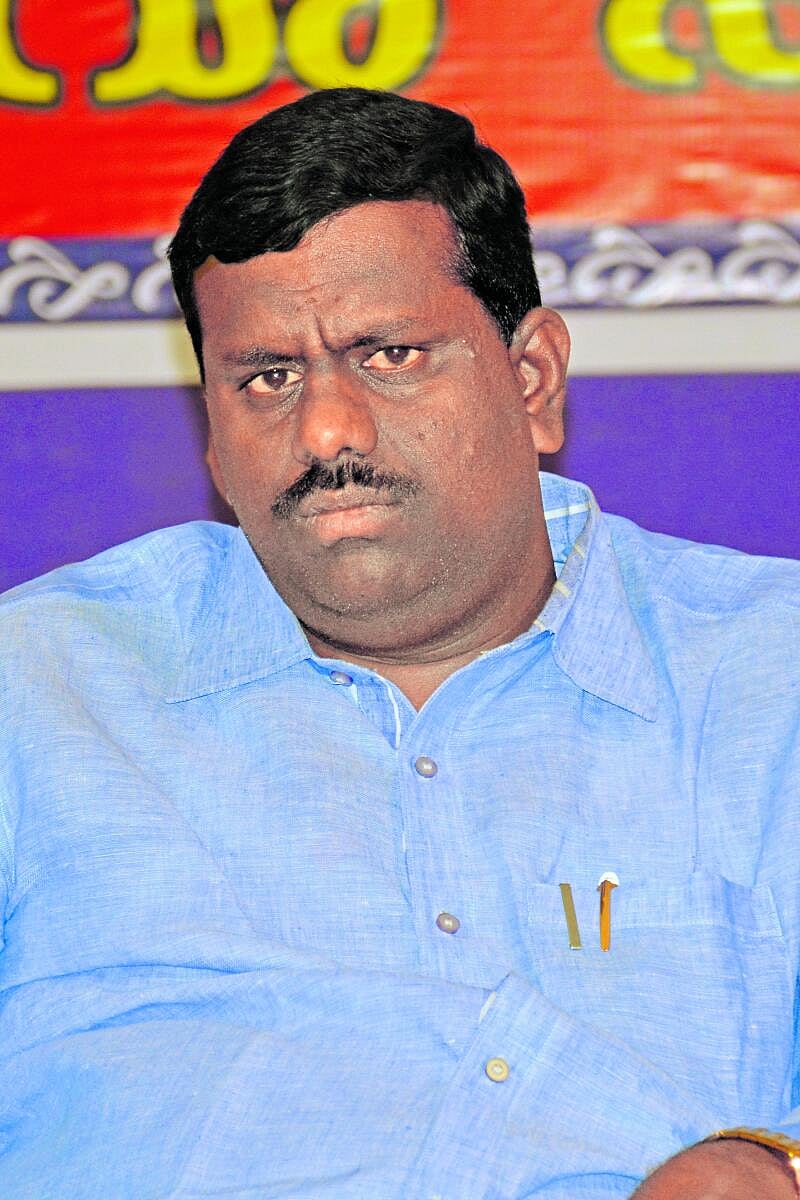 ಕೆಎಂಎಫ್‌ ಅಧ್ಯಕ್ಷ ಸ್ಥಾನದ ಮೇಲೆ ಹಿಟ್ನಾಳ ಕಣ್ಣು