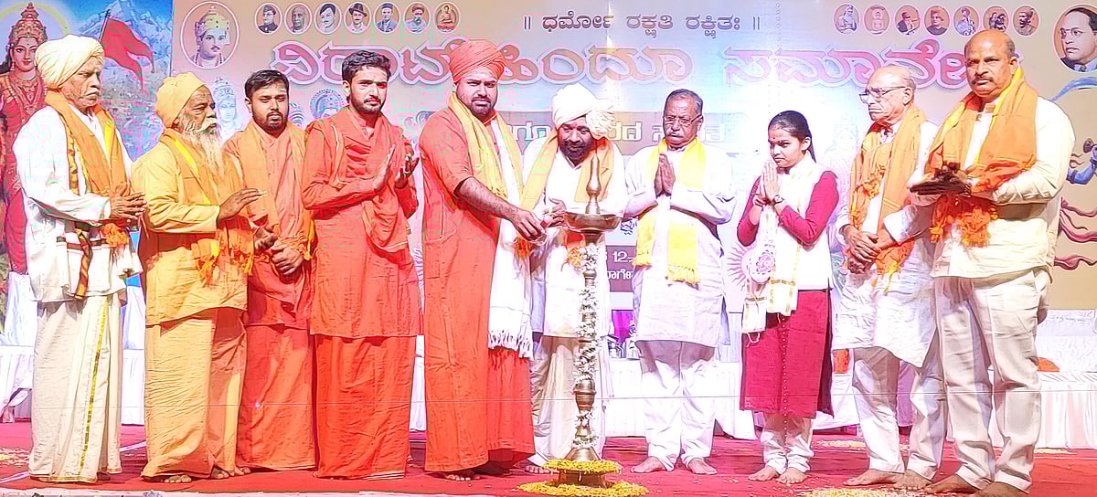 ಧರ್ಮ ರಕ್ಷಣೆಗೆ ಮುಂದಾಗಿ: ಹಾರಿಕಾ ಮಂಜುನಾಥ