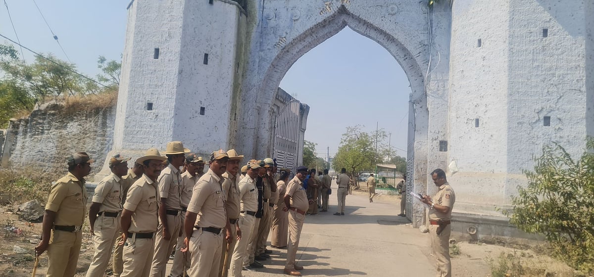 ಮಹಾಶಿವರಾತ್ರಿ ವಿಶೇಷ ಪೂಜೆಗೆ 14 ಜನರಿಗೆ ಅನುಮತಿ: ಆಳಂದದಲ್ಲಿ ಪೊಲೀಸ್ ಕಟ್ಟೆಚ್ಚರ