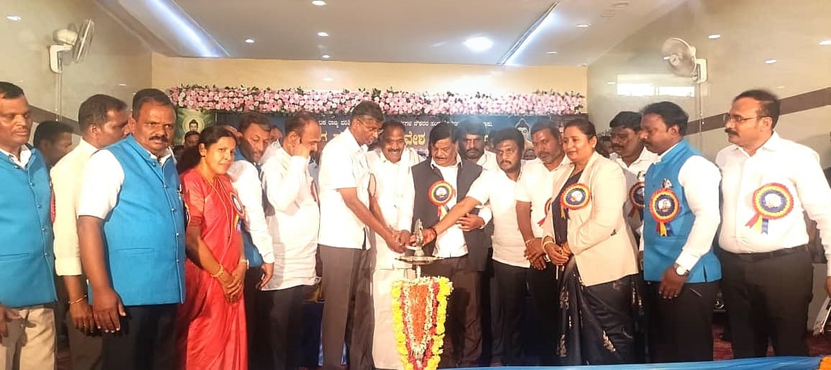 ಅವಕಾಶ ಪಡೆಯಲು ಹೋರಾಟ ಅಗತ್ಯ: ಡಾ. ಎಚ್‌.ಸಿ. ಮಹದೇವಪ್ಪ