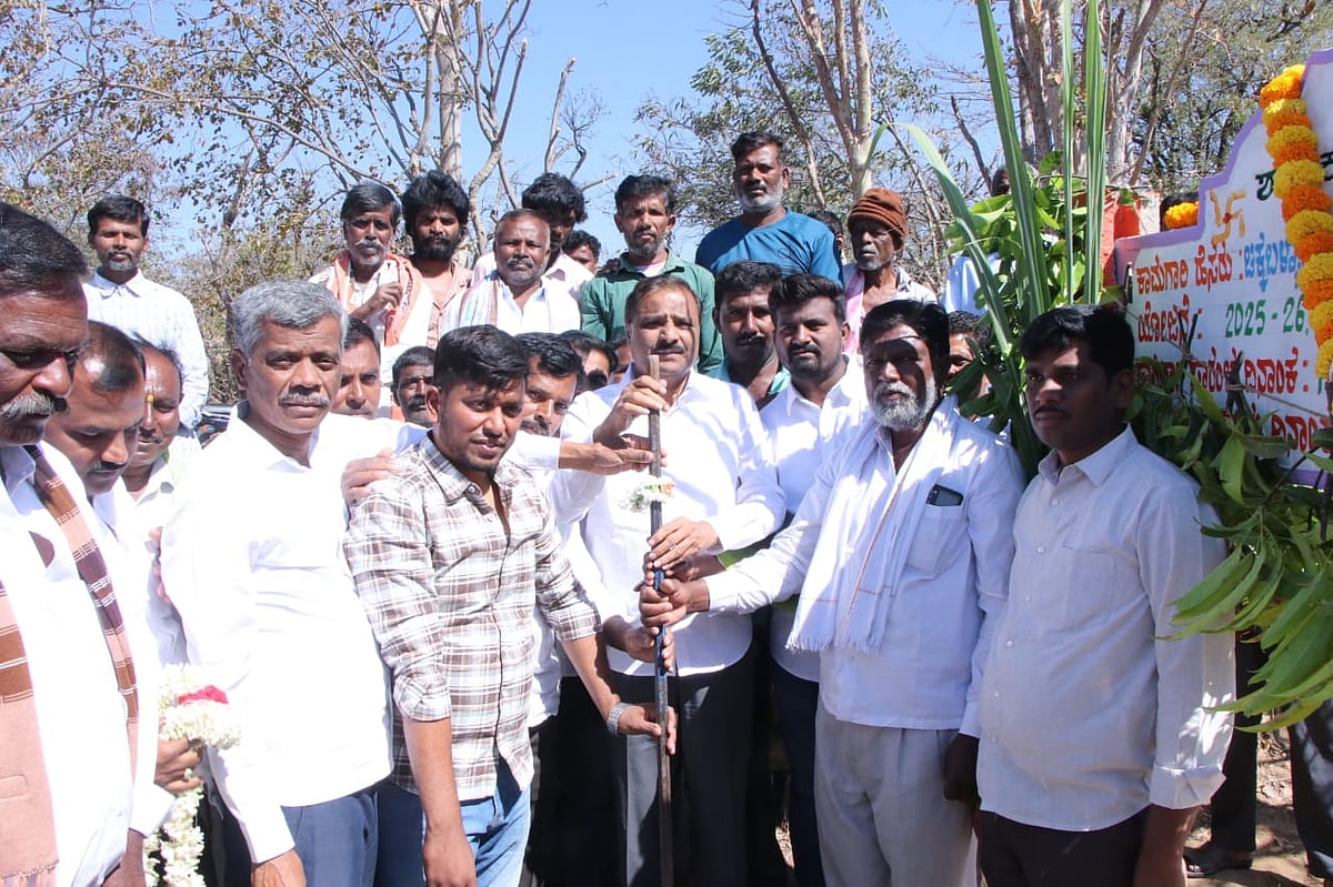 ಗೌರಿಬಿದನೂರು: ವಿವಿಧ ಕಾಮಗಾರಿಗೆ ಭೂಮಿಪೂಜೆ