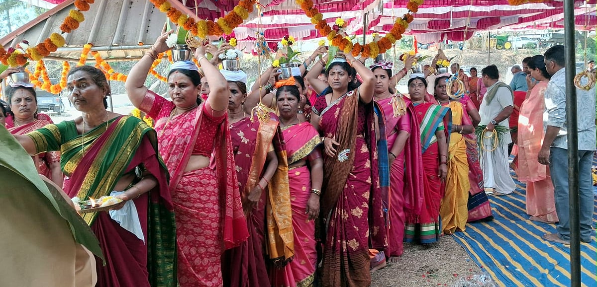 ಸೋಮವಾರಪೇಟೆ: ತಾಲ್ಲೂಕಿನ ಹಲೆವೆಡೆ ಮಹಾಶಿವರಾತ್ರಿ ಆಚರಣೆ, ಪೂರ್ಣಕುಂಭ ಮೆರವಣಿಗೆ