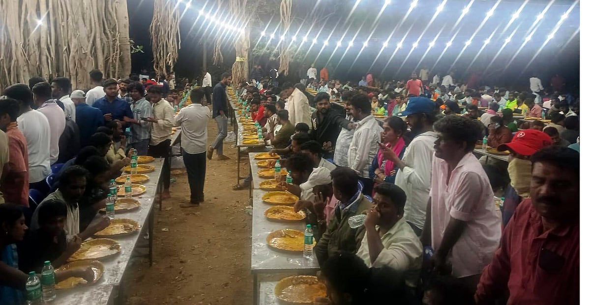 ಮಂಗಾಡಹಳ್ಳಿ: ಶಿವನಿಗೆ ಮಾಂಸಾಹಾರ ನೈವೇದ್ಯ