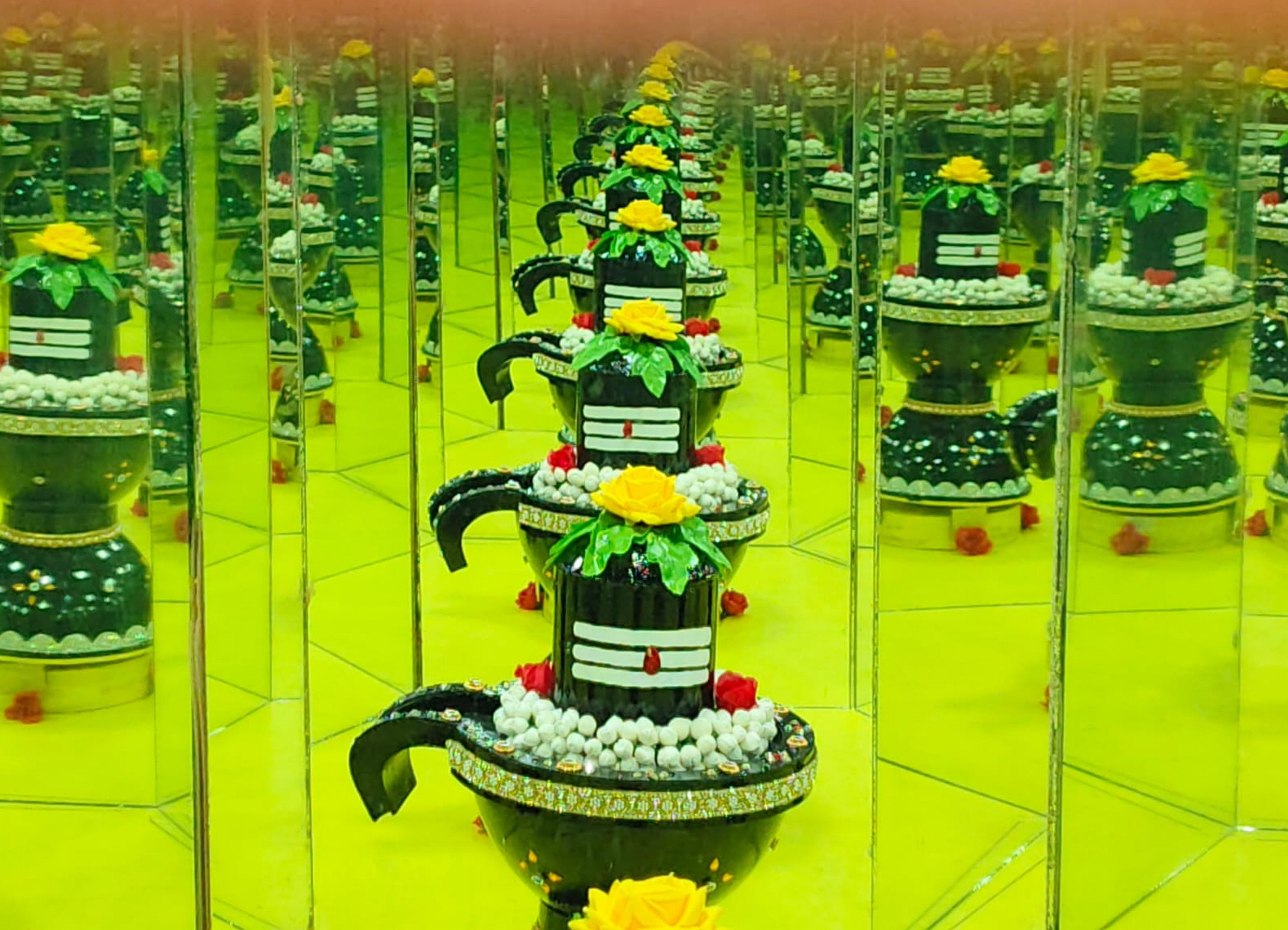 ಕೊಪ್ಪಳದ ಪ್ರಜಾಪಿತ ಬ್ರಹ್ಮಕುಮಾರಿ ಈಶ್ವರೀಯ ವಿ.ವಿ.ಯಲ್ಲಿ ಜ್ಯೋತಿರ್ಲಿಂಗದ ರೂಪಕ