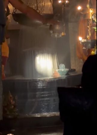 ಶಿವಲಿಂಗಕ್ಕೆ ಸೂರ್ಯ ಕಿರಣಗಳ ಸ್ಪರ್ಶವಾದ ಕ್ಷಣ