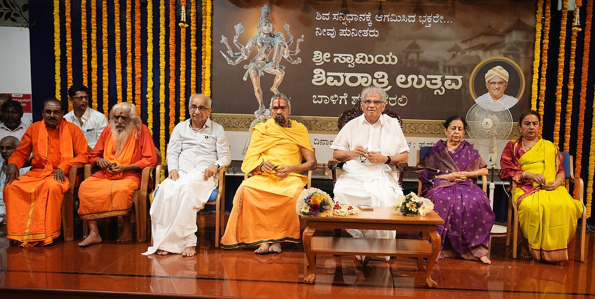 ಸಮಾಜಕ್ಕಾಗಿ ಪ್ರಾರ್ಥಿಸಿ: ವೀರೇಂದ್ರ ಹೆಗ್ಗಡೆ